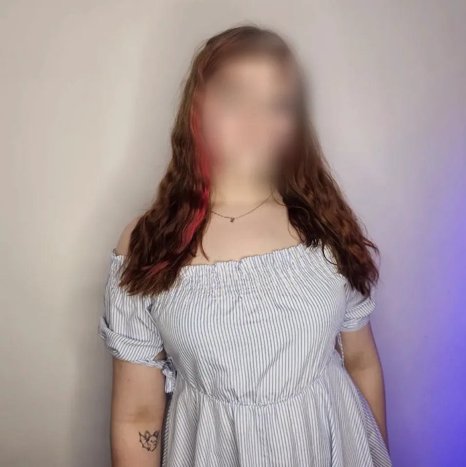 Amina, 21