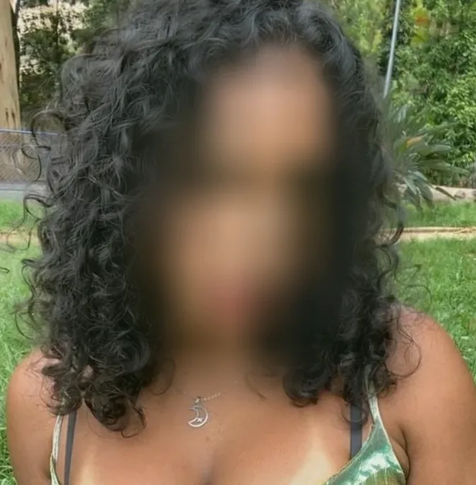 Aurora, 24